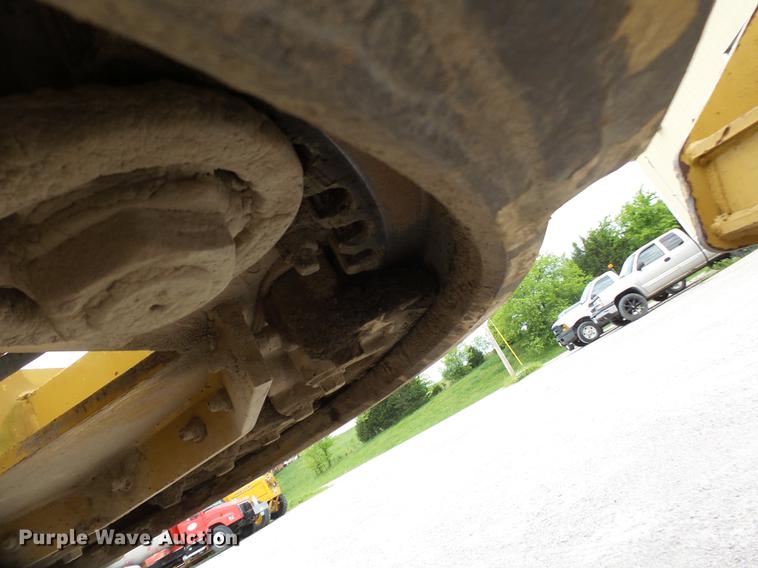 image for item DE7777 1995 Caterpillar 140H motor grader