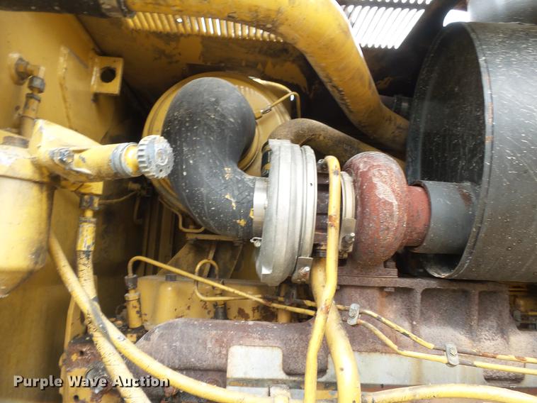 image for item DE7777 1995 Caterpillar 140H motor grader