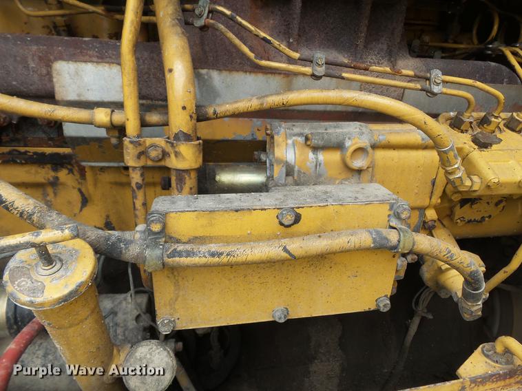 image for item DE7777 1995 Caterpillar 140H motor grader