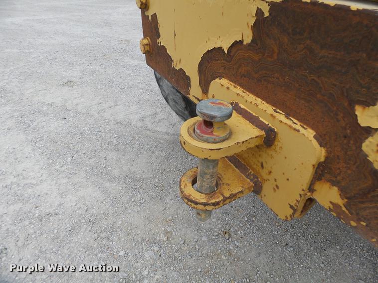 image for item DE7777 1995 Caterpillar 140H motor grader