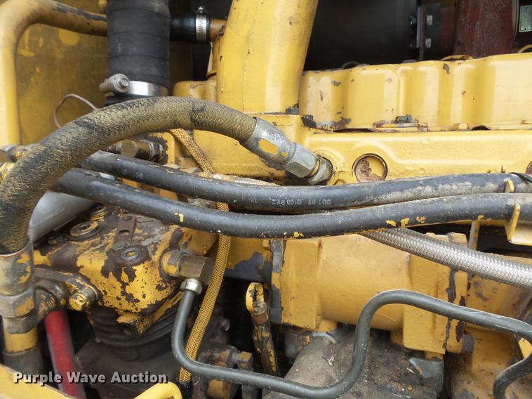 image for item DE7777 1995 Caterpillar 140H motor grader