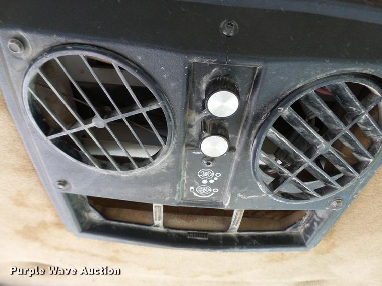 image for item DE7777 1995 Caterpillar 140H motor grader