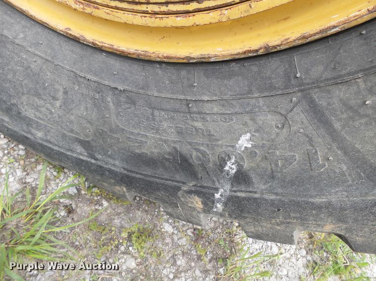 image for item DE7777 1995 Caterpillar 140H motor grader