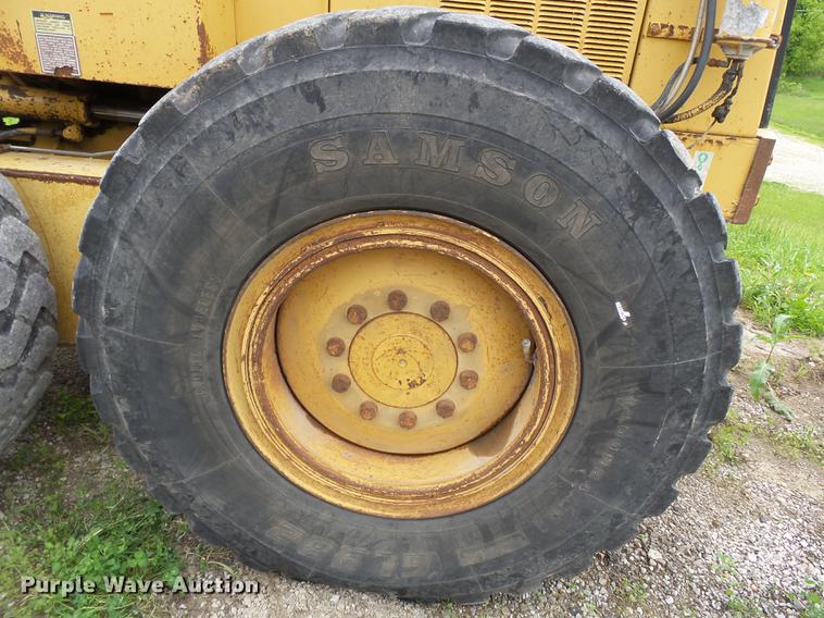 image for item DE7777 1995 Caterpillar 140H motor grader