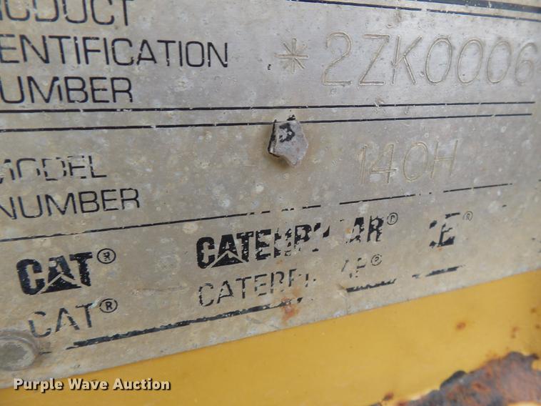 image for item DE7777 1995 Caterpillar 140H motor grader