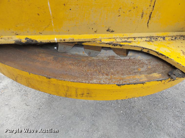 image for item DE7778 1988 John Deere 670B motor grader