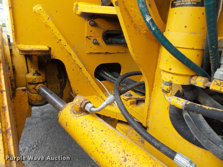 image for item DE7778 1988 John Deere 670B motor grader