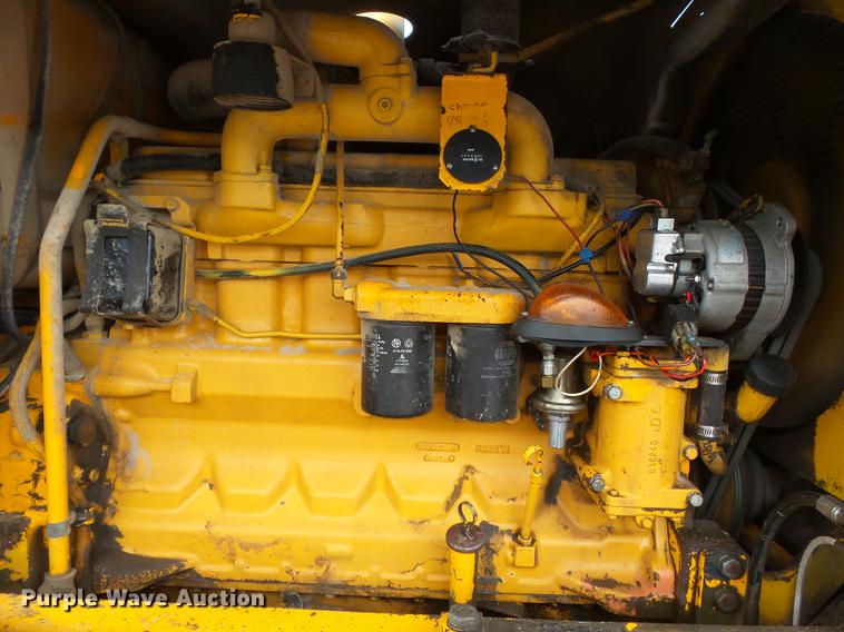 image for item DE7778 1988 John Deere 670B motor grader