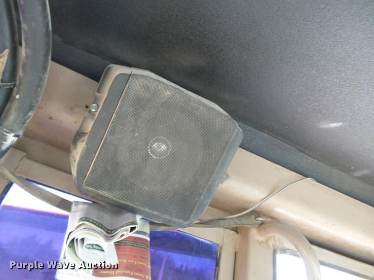 image for item DE7778 1988 John Deere 670B motor grader