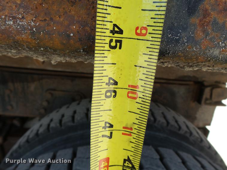 image for item DE7779 1988 Ford L9000 dump truck