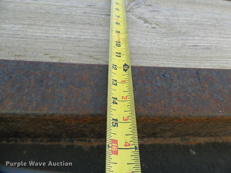 image for item DE7779 1988 Ford L9000 dump truck