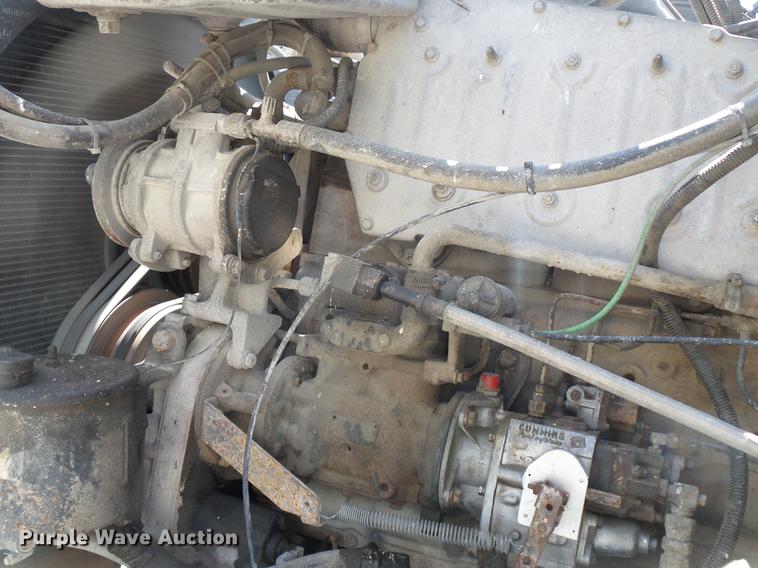 image for item DE7779 1988 Ford L9000 dump truck