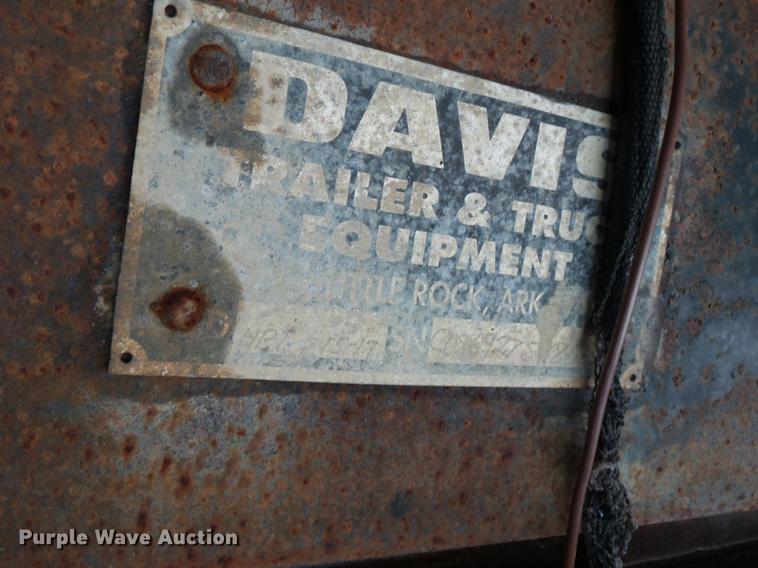 image for item DE7779 1988 Ford L9000 dump truck