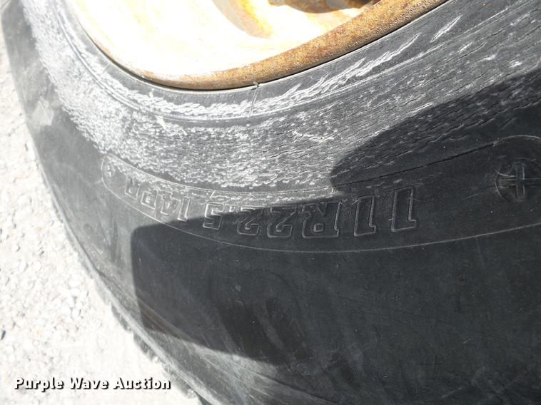 image for item DE7779 1988 Ford L9000 dump truck