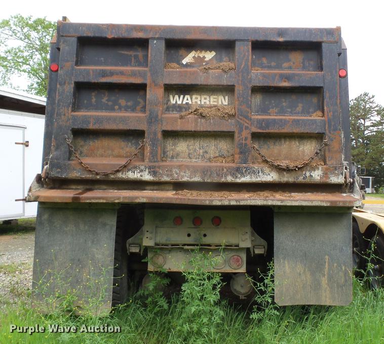 image for item DE7790 1994 International 9200 dump truck