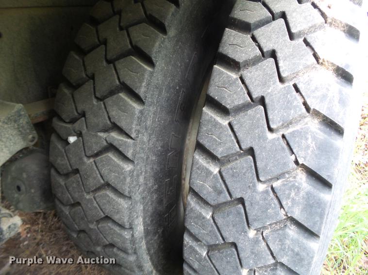 image for item DE7790 1994 International 9200 dump truck