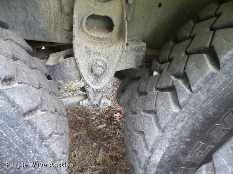 image for item DE7790 1994 International 9200 dump truck