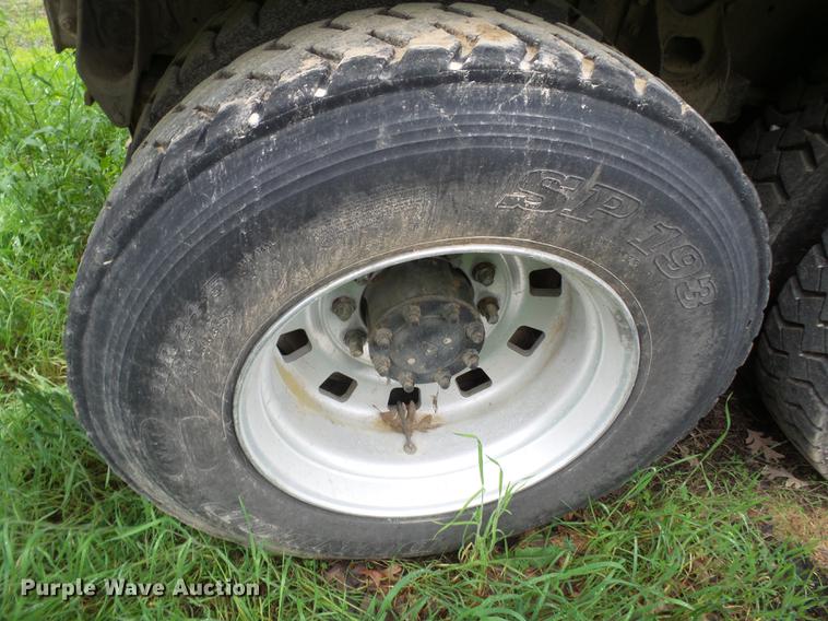 image for item DE7790 1994 International 9200 dump truck