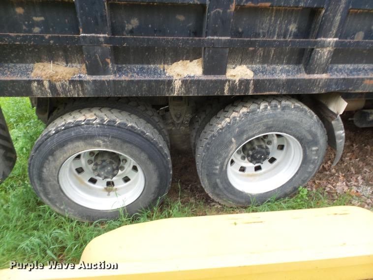 image for item DE7790 1994 International 9200 dump truck