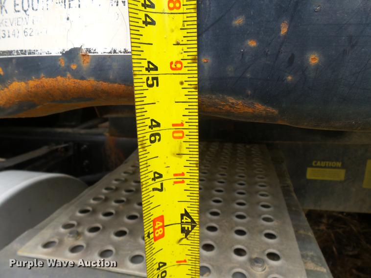 image for item DE7790 1994 International 9200 dump truck