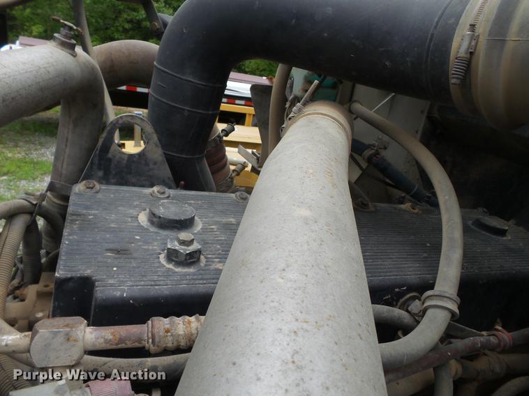 image for item DE7790 1994 International 9200 dump truck