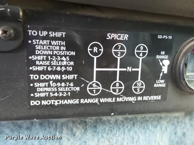 image for item DE7790 1994 International 9200 dump truck