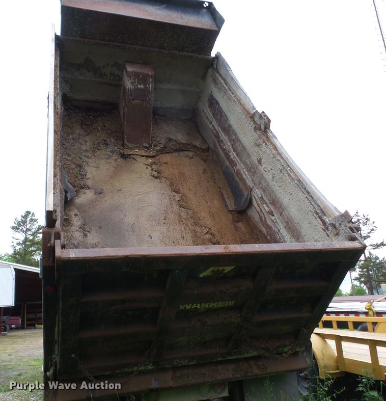 image for item DE7790 1994 International 9200 dump truck