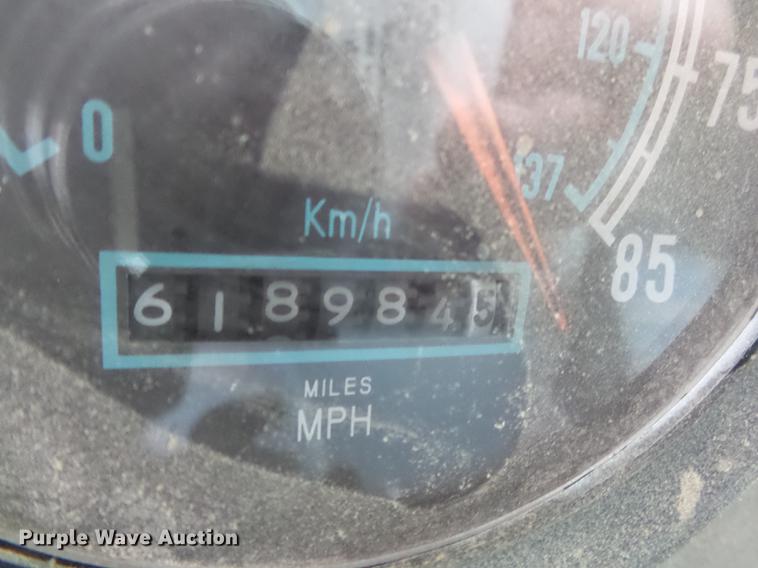 image for item DE7790 1994 International 9200 dump truck