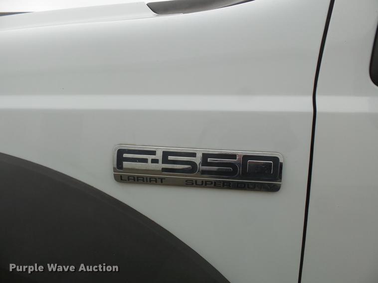 image for item DE7793 2005 Ford F550 Super Duty flatbed truck