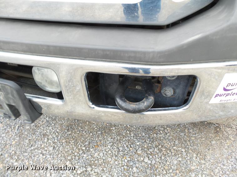 image for item DE7793 2005 Ford F550 Super Duty flatbed truck