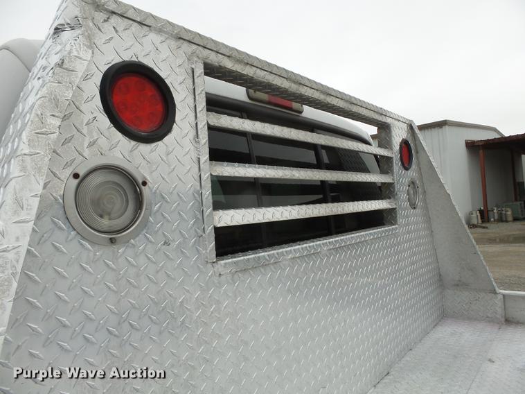 image for item DE7793 2005 Ford F550 Super Duty flatbed truck