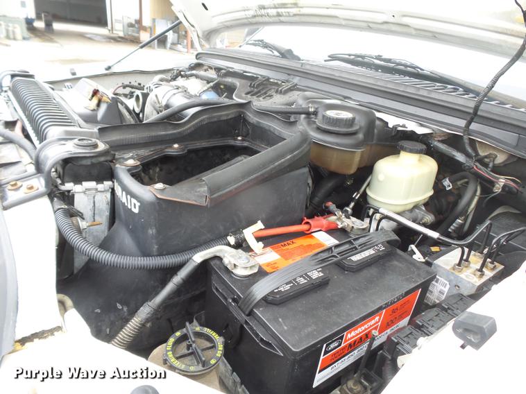 image for item DE7793 2005 Ford F550 Super Duty flatbed truck