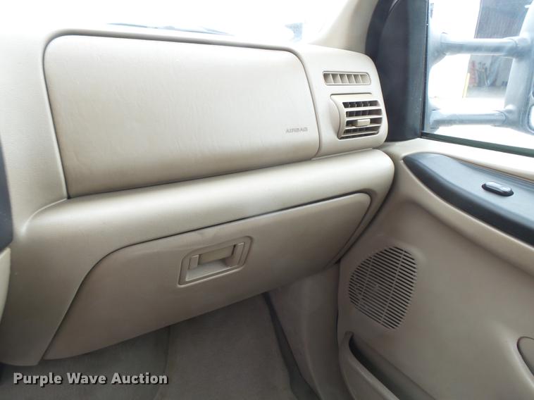 image for item DE7793 2005 Ford F550 Super Duty flatbed truck