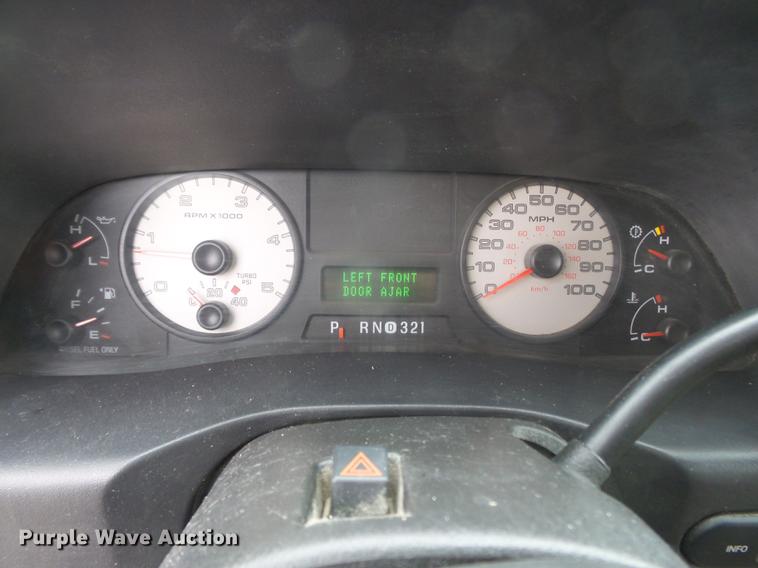 image for item DE7793 2005 Ford F550 Super Duty flatbed truck