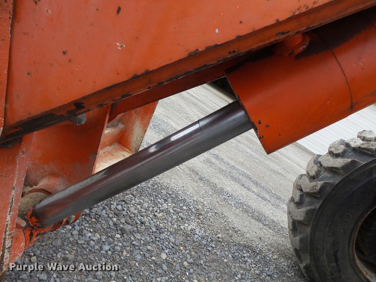 image for item DE7795 Sky Trak 5028 telehandler