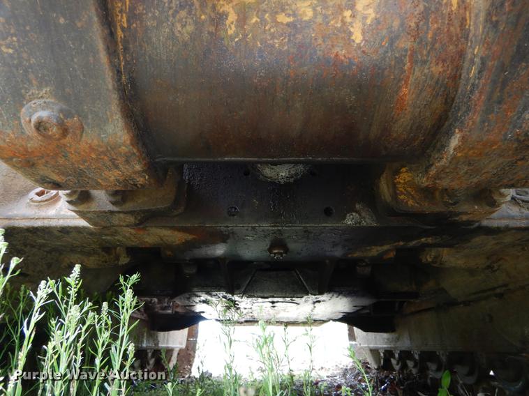 image for item DE8381 Caterpillar 951C track loader