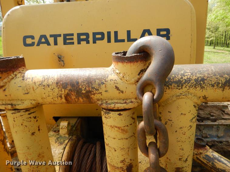 image for item DE8381 Caterpillar 951C track loader