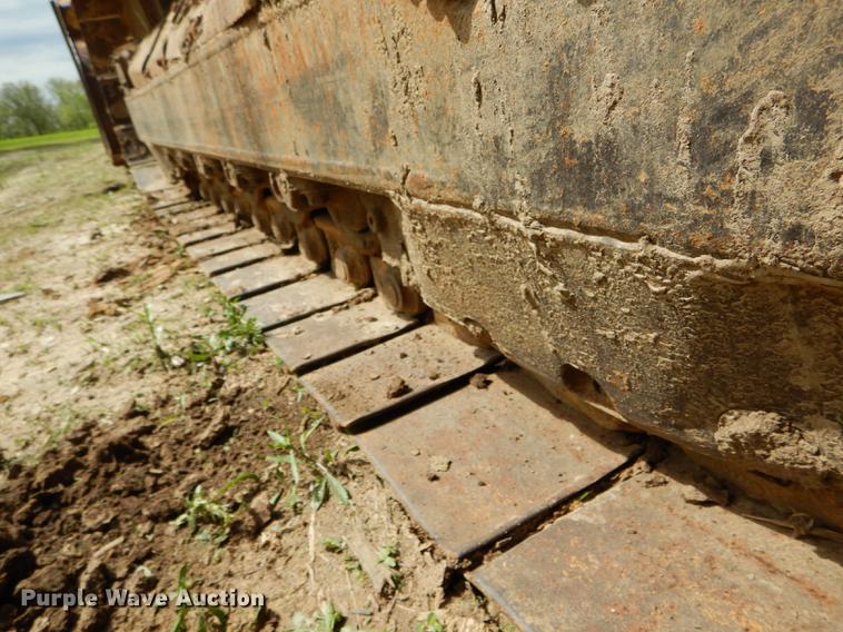 image for item DE8381 Caterpillar 951C track loader