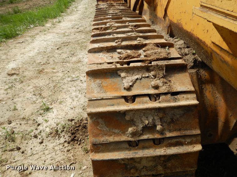 image for item DE8381 Caterpillar 951C track loader