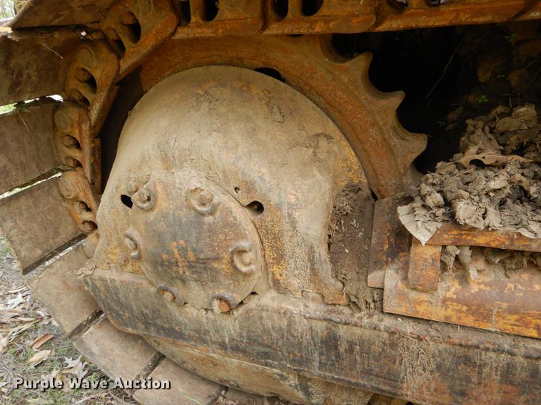 image for item DE8381 Caterpillar 951C track loader