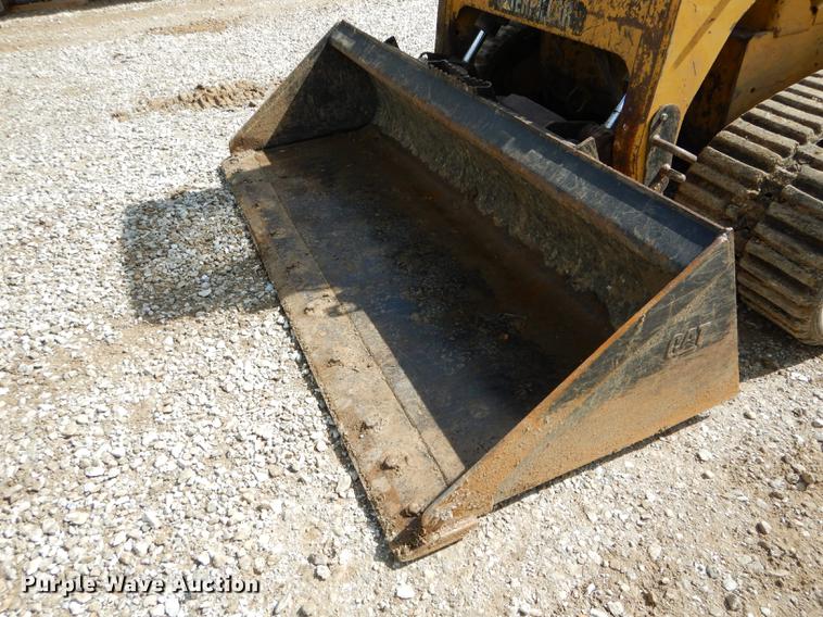 image for item DE8392 2009 Caterpillar 289C skid steer