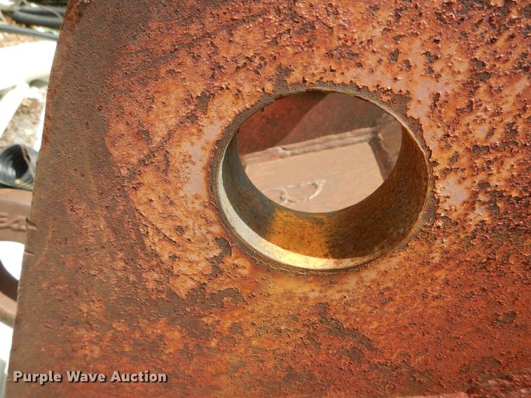 image for item DE8395 Esco SE210-2 32"W four tooth excavator bucket