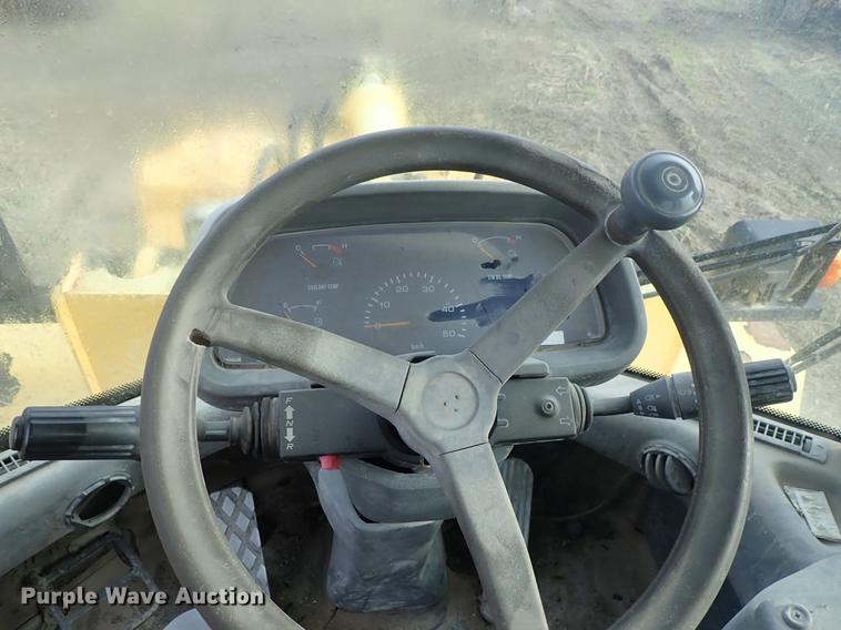 image for item DF1113 2001 New Holland LW110 wheel loader