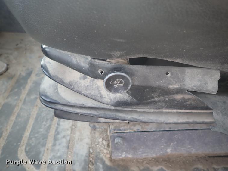 image for item DF1113 2001 New Holland LW110 wheel loader