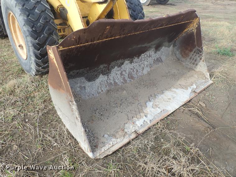 image for item DF1113 2001 New Holland LW110 wheel loader