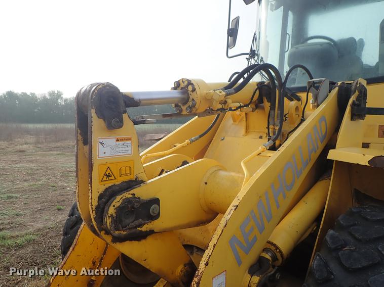 image for item DF1113 2001 New Holland LW110 wheel loader