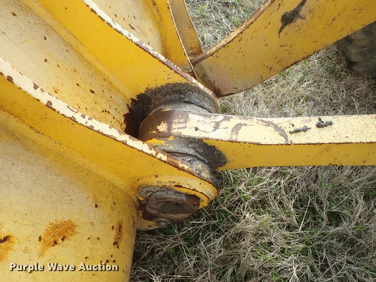image for item DF1113 2001 New Holland LW110 wheel loader
