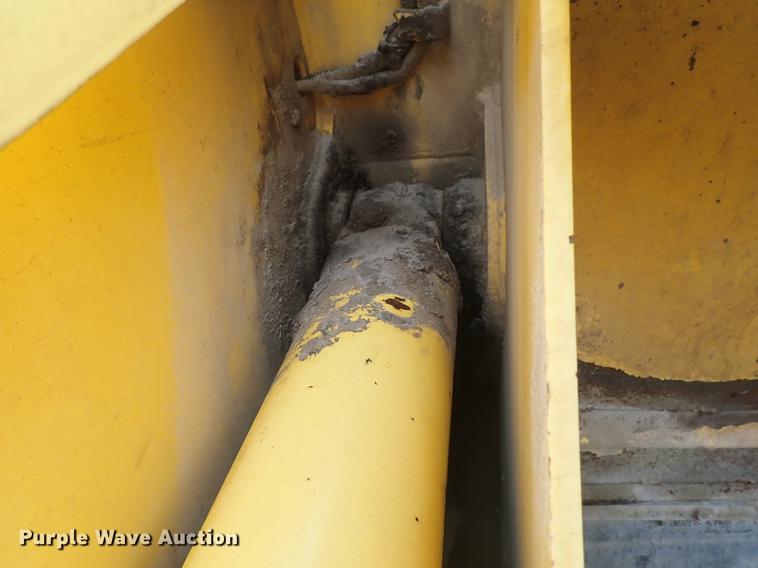 image for item DF1113 2001 New Holland LW110 wheel loader