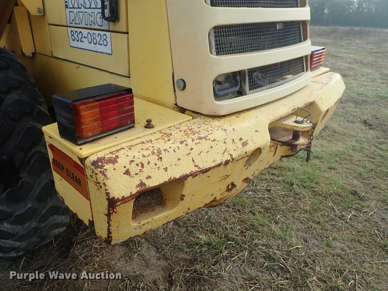 image for item DF1113 2001 New Holland LW110 wheel loader