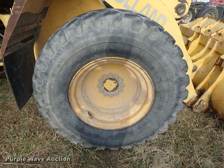 image for item DF1113 2001 New Holland LW110 wheel loader